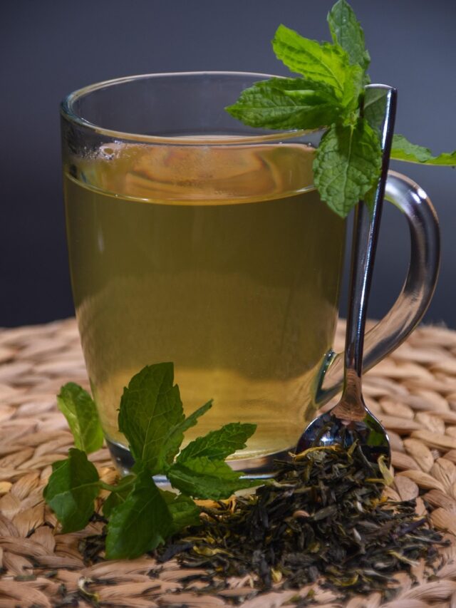 5 Best Herbal Teas That Boost Your Health Naturally
